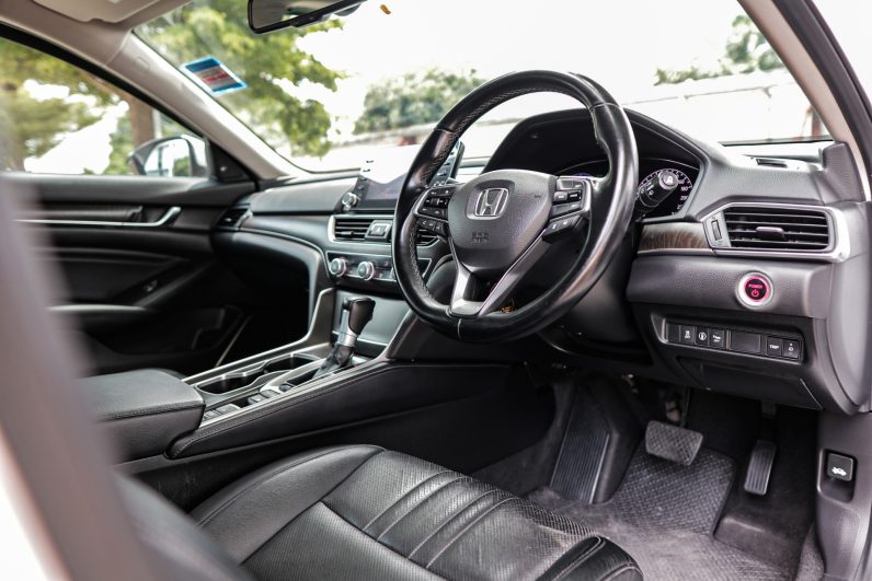 
								Honda Accord 2.0 Hybrid AT ปี 2021 full									