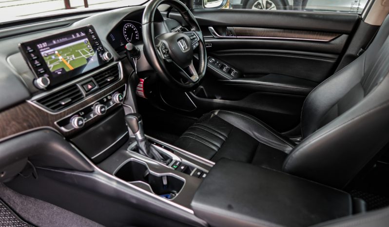 
								Honda Accord 2.0 Hybrid AT ปี 2021 full									