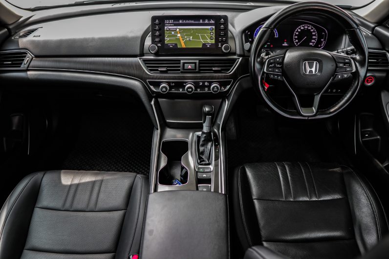 
								Honda Accord 2.0 Hybrid AT ปี 2021 full									