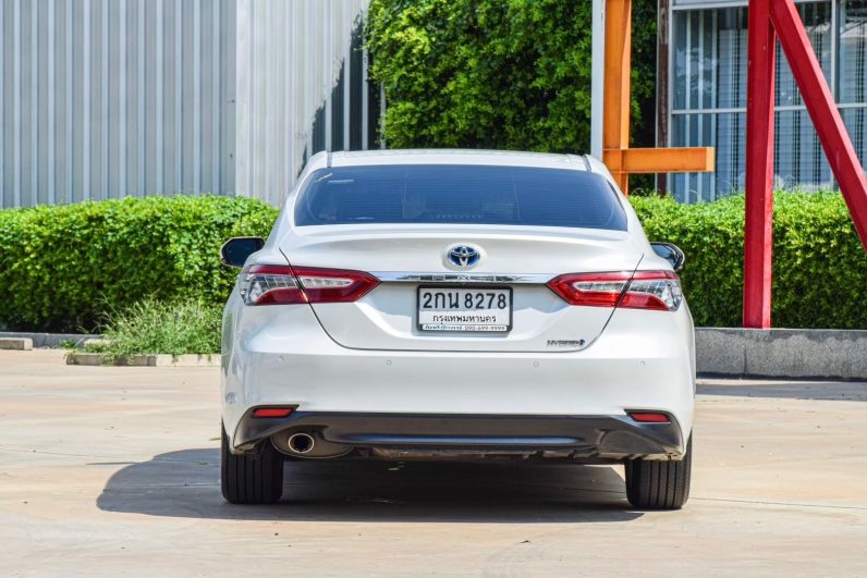 
								TOYOTA CAMRY 2.5 HYBRID PREMIUM 2019 full									