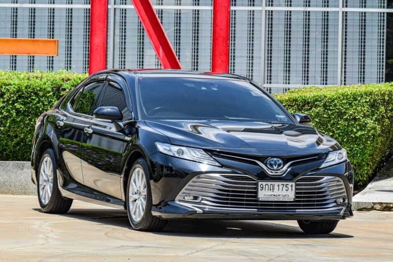 
								TOYOTA CAMRY 2.5 HYBRID PREMIUM 2019 full									