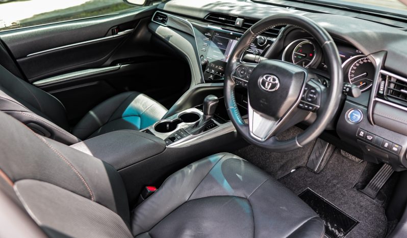 
								TOYOTA CAMRY 2.5 HYBRID PREMIUM 2019 full									