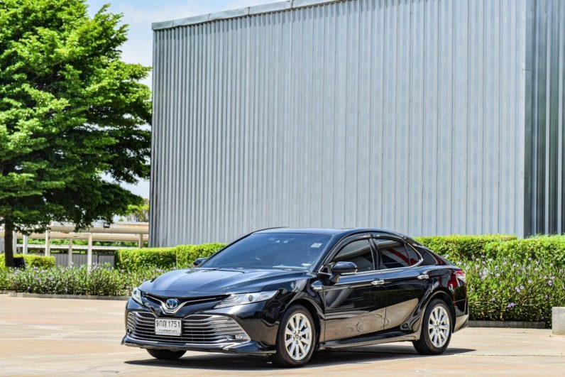 
								TOYOTA CAMRY 2.5 HYBRID PREMIUM 2019 full									