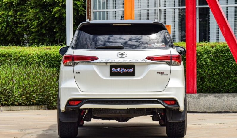 
								TOTOTA FORTUNER 2.4 V 2016 full									