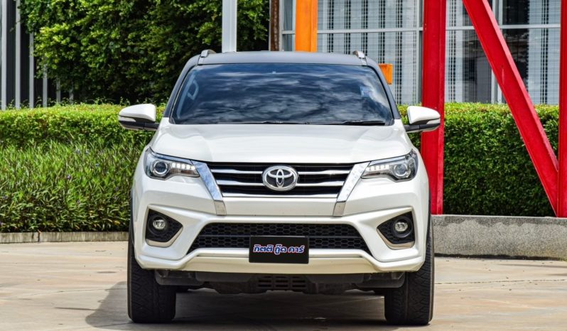 
								TOTOTA FORTUNER 2.4 V 2016 full									