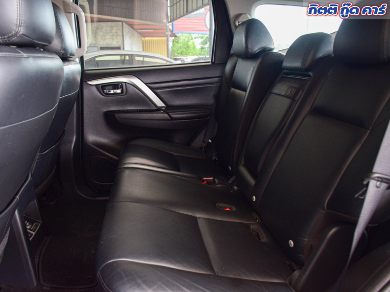 
								MITSUBISHI PAJERO 2.4 GT PREMIUM 2019 full									