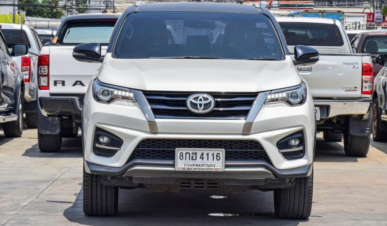 
								TOYOTA FORTUNER 4WD 2.8 TRD SPORTIVO Black Top 2019 full									