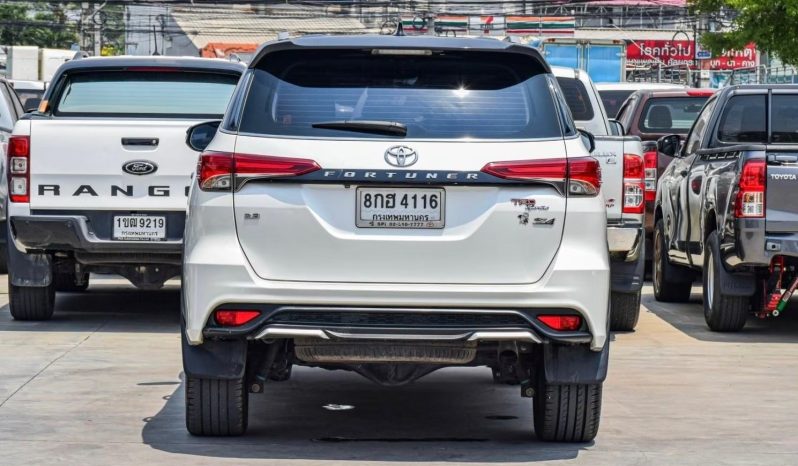 
								TOYOTA FORTUNER 4WD 2.8 TRD SPORTIVO Black Top 2019 full									