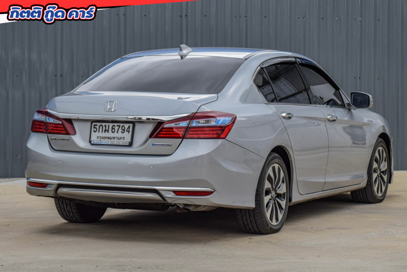 
								HONDA ACCORD 2.0 HYBRID 2016 full									