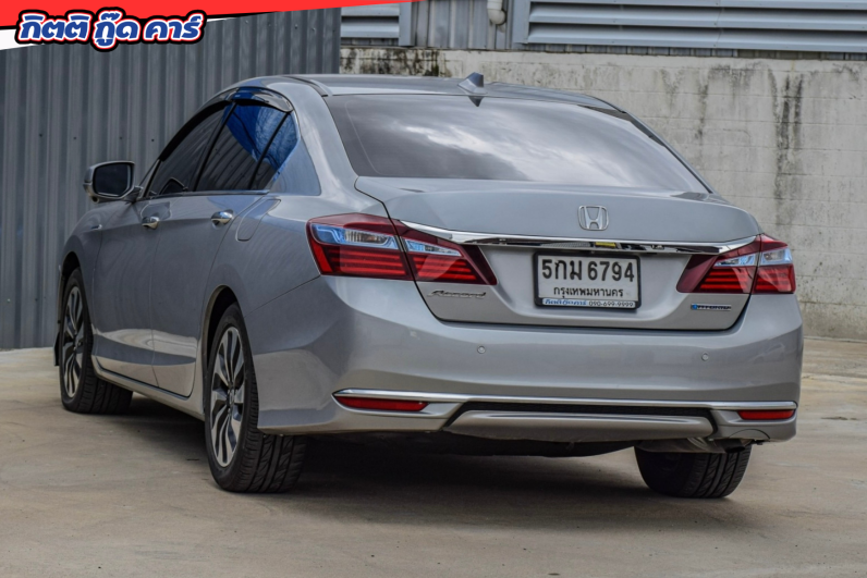 
								HONDA ACCORD 2.0 HYBRID 2016 full									